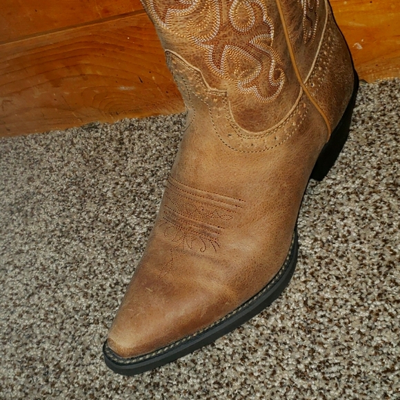 Justin's Western Boots Tan Leather. - Picture 3 of 4